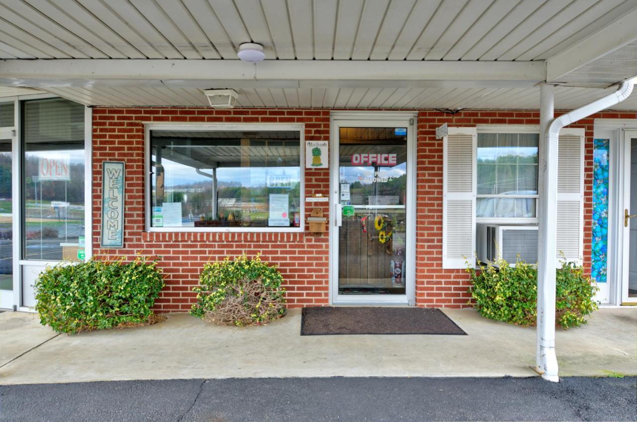 Knob Hill Motor Lodge ฮิลส์วิลล์ ภายนอก รูปภาพ